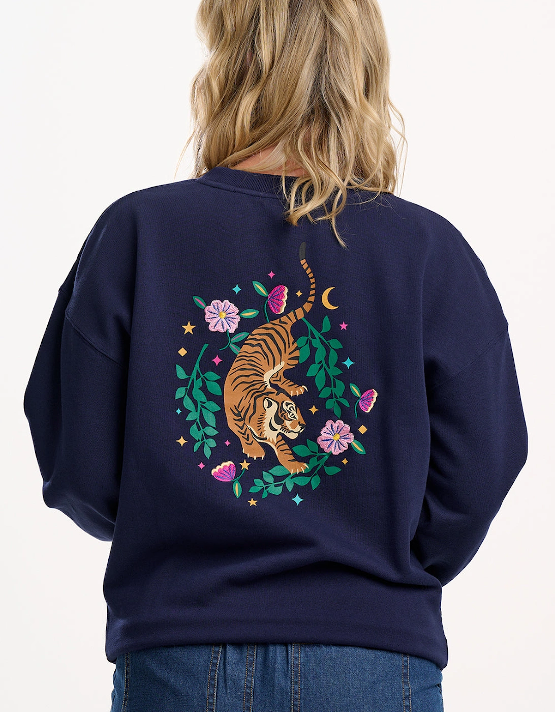 Eadie relalxed sweatshirt in midnight magic tiger
