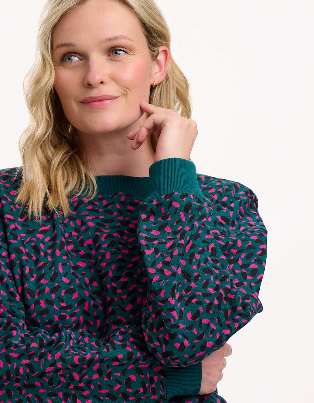 Eadie relalxed sweatshirt in green layered painterly marks