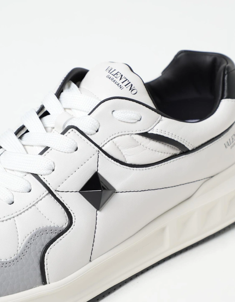 Open Sneaker Pyramid Studded Midsole