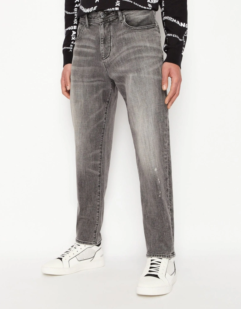 J90 Carrot-Fit Jeans