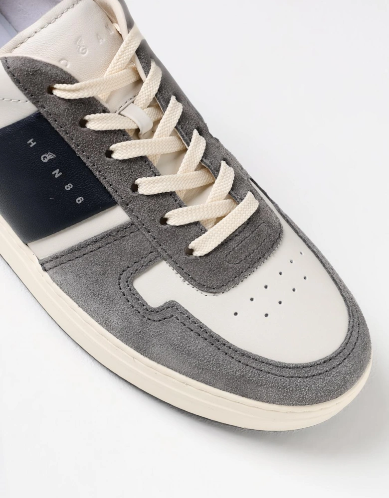 Interactive Sneaker Casual Style