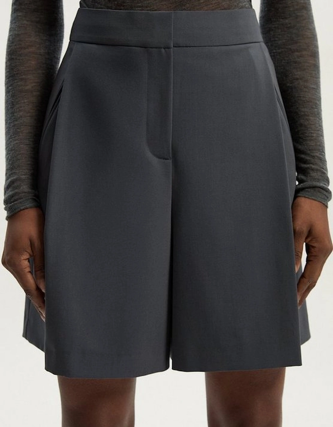 Tailored Twill Essential City Short