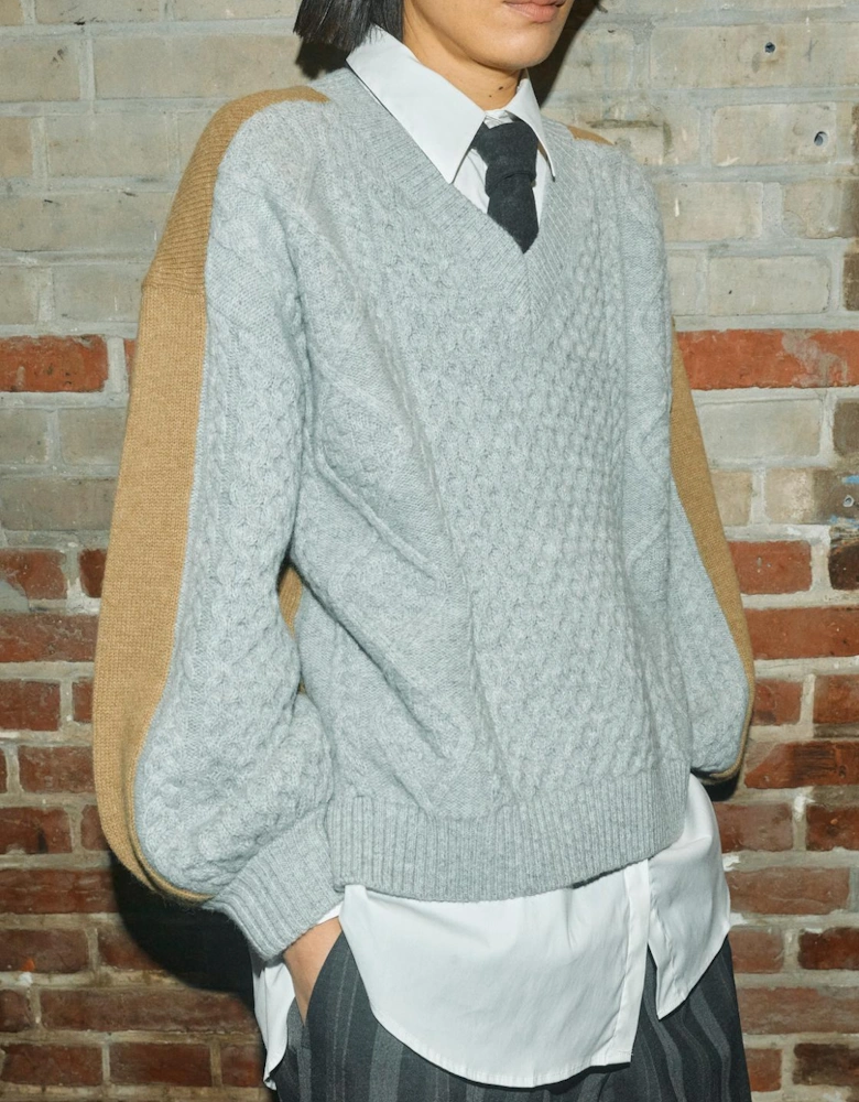 Beth Ottilli V neck knit