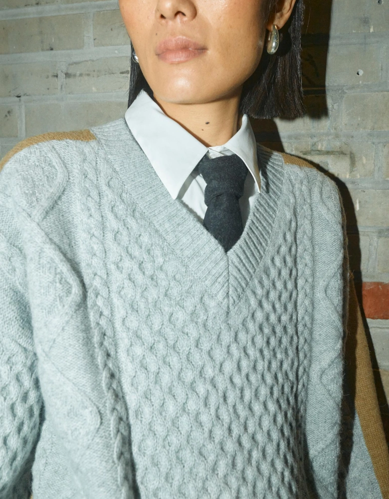 Beth Ottilli V neck knit