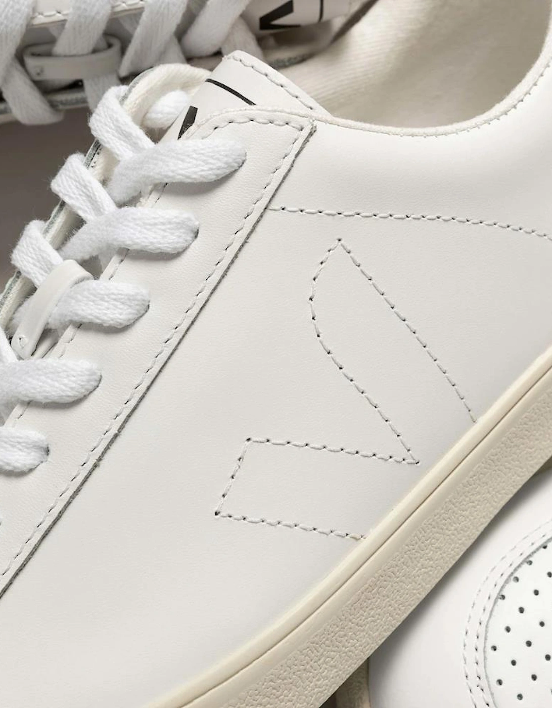 M Esplar - Extra White