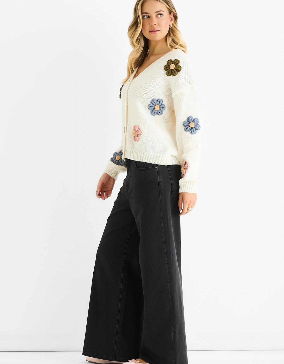 Cream 3D Contrast Flower Crochet Cardigan
