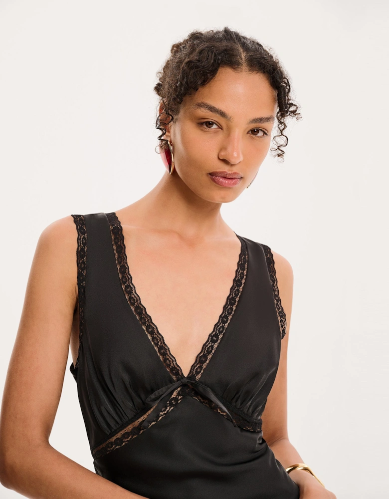 Maisie Dress in Black