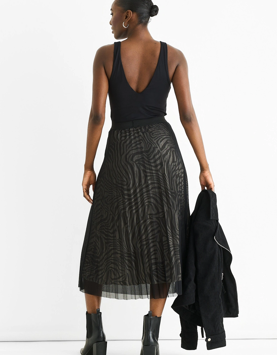 Black Animal Print Mesh Overlay Pleated Midi Skirt