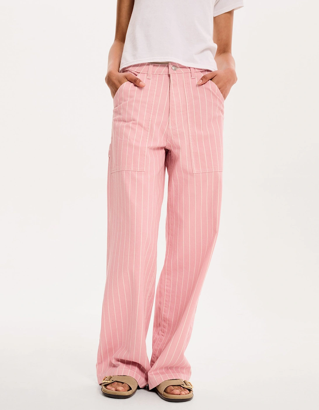 Axelle Jean in Pink