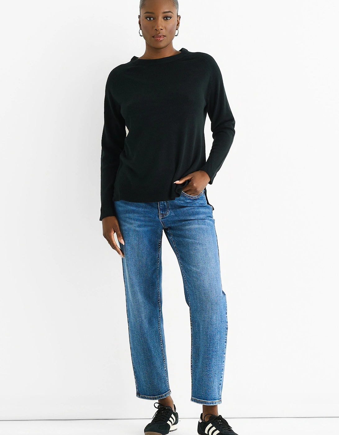 Black Crew Neck Fine Knit Oversized Jumper