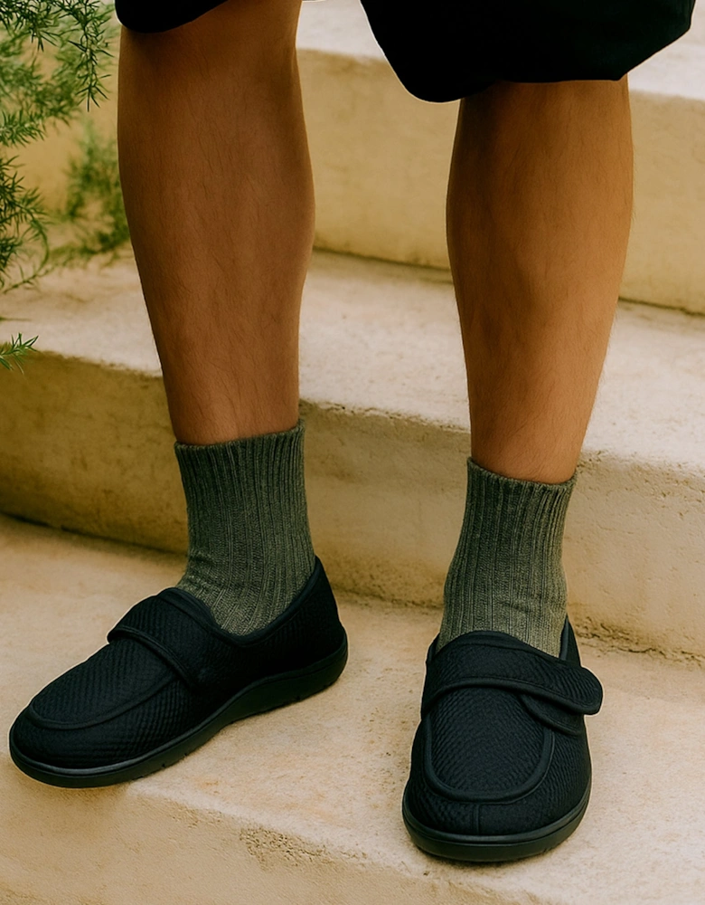 JOSH Mens Super Wide Touch Fasten Slippers Black