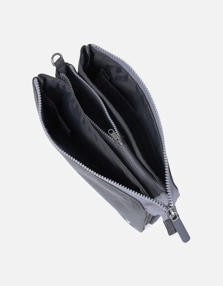 Carnaby XL Crossbody Bag