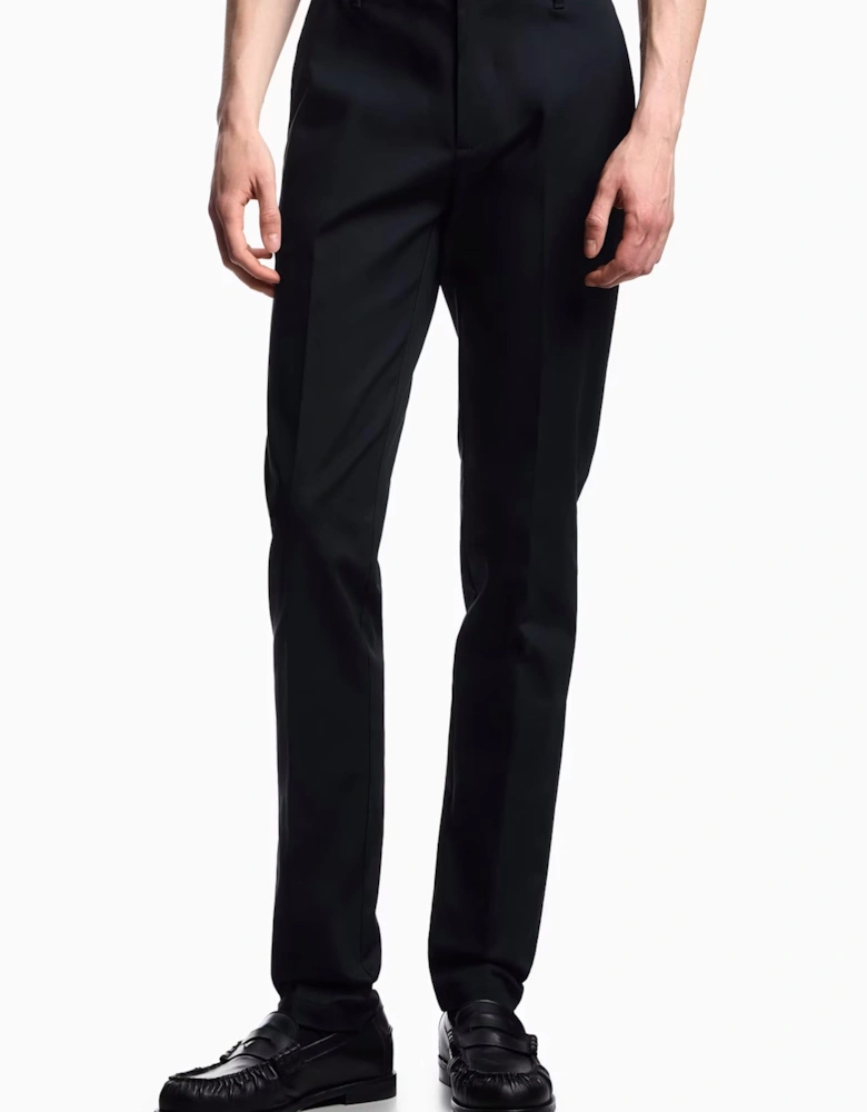 COMFORT-GABARDINE CHINOS