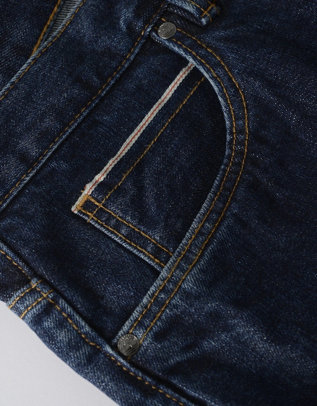 LIFE TBT JEANS