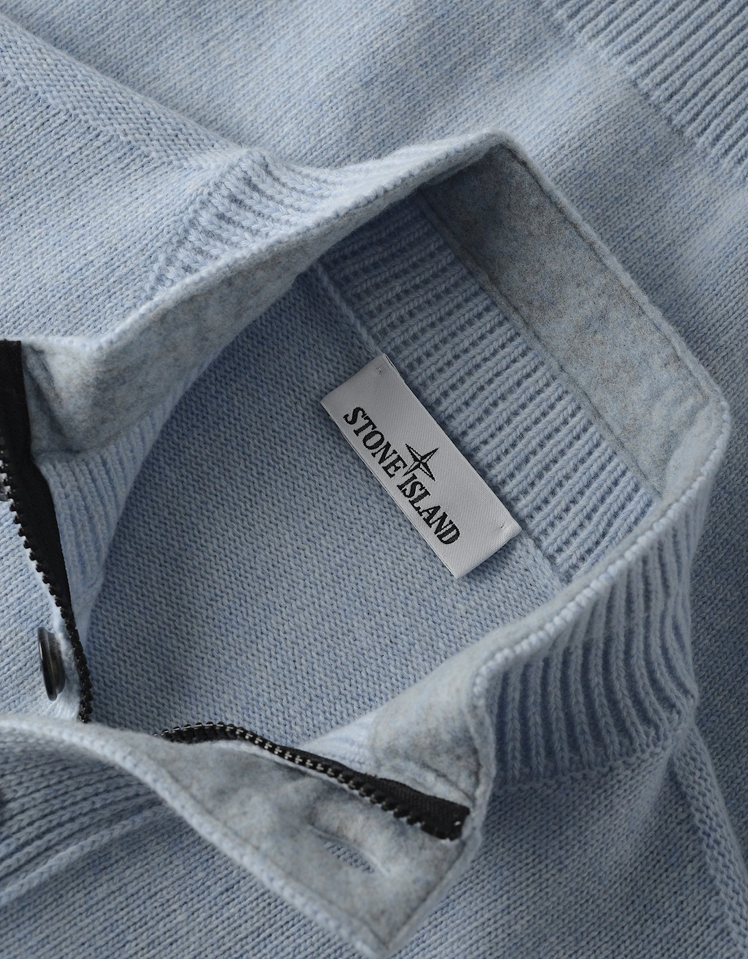 Quarter Button Sweater Blue