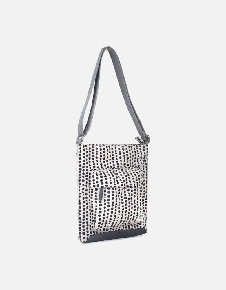 Kennington Womens Crossbody Bag