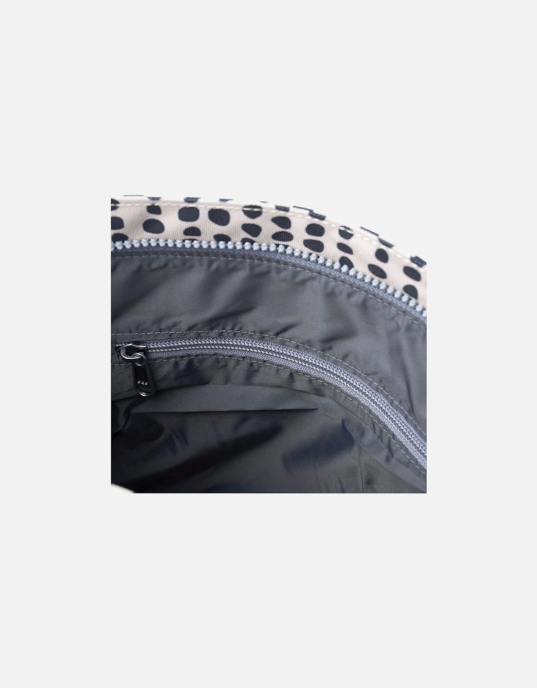 Kennington Womens Crossbody Bag