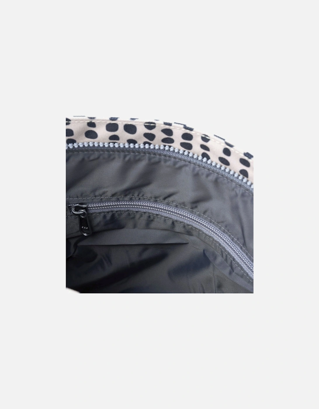 Kennington Womens Crossbody Bag
