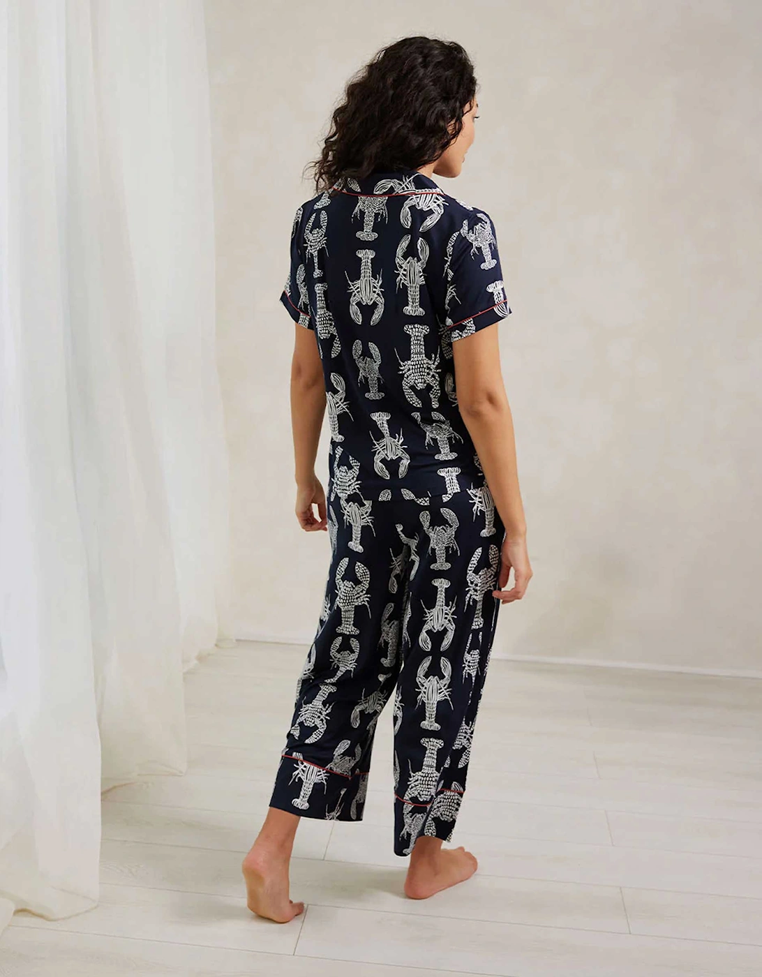 Lobster Sketch Print Cropped Pyjama Set
