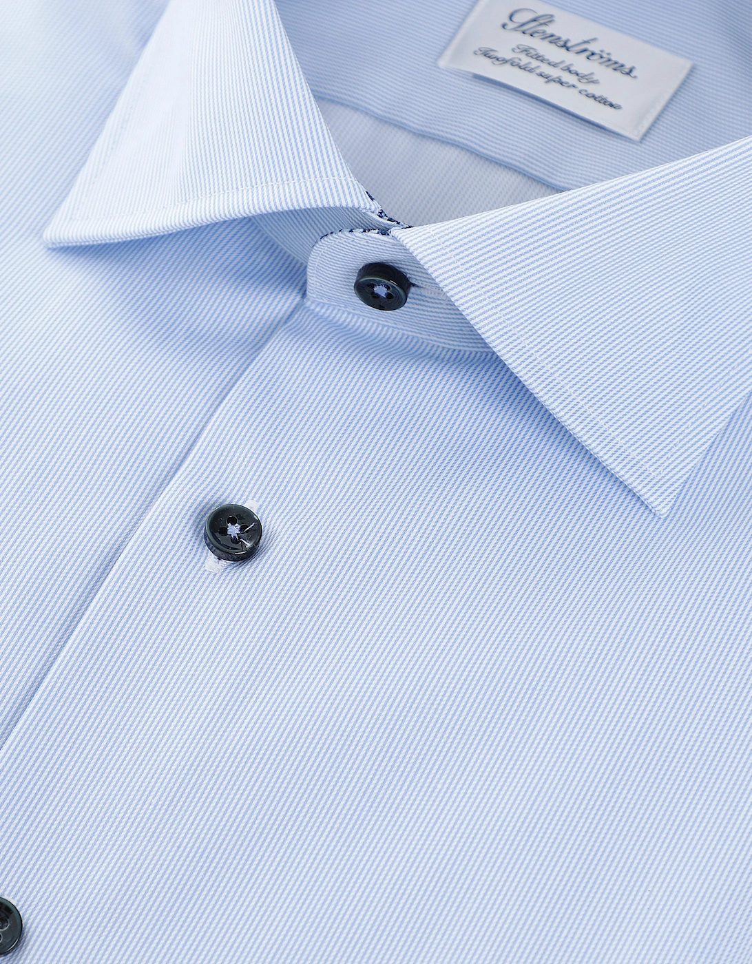 Fitted Body Striped Shirt