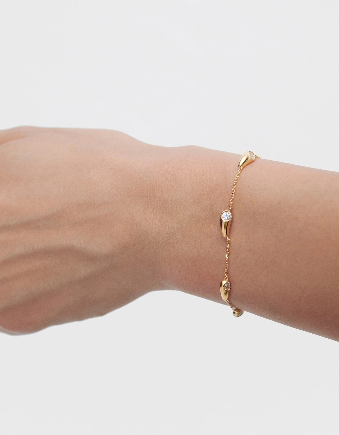 Becca Chain Bracelet