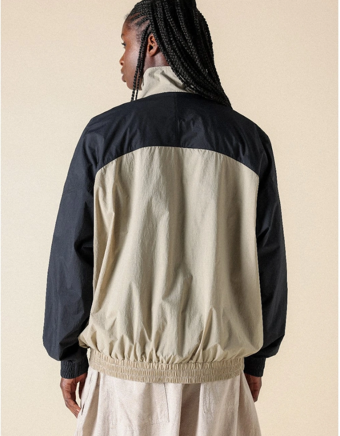 WR Light Windbreaker Jacket