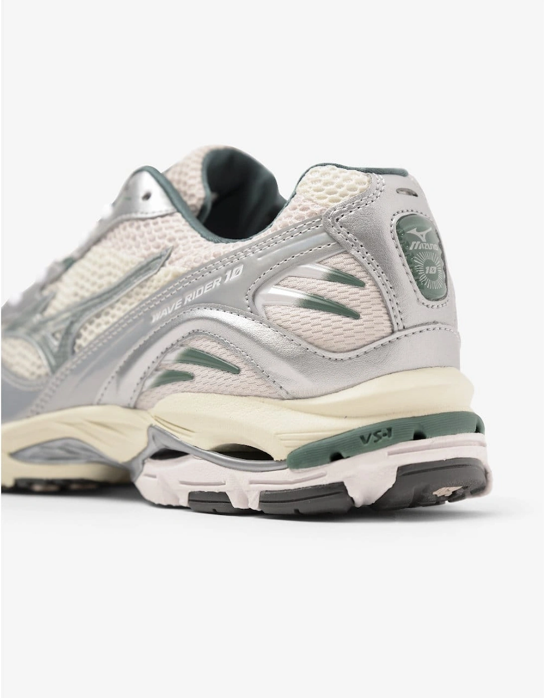 Wave Rider 10 Trainers