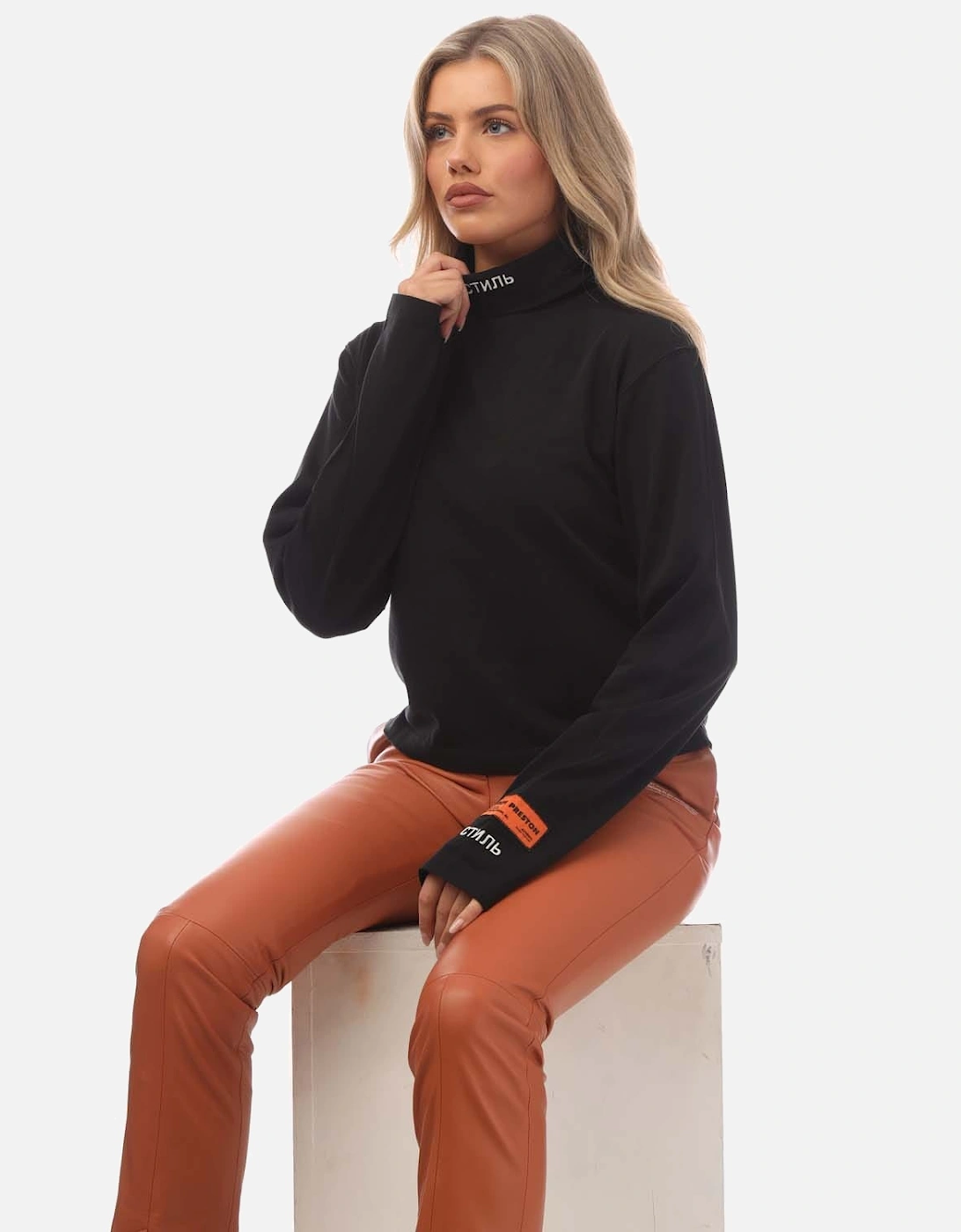 CTNMB Long-Sleeve Rollneck T-Shirt
