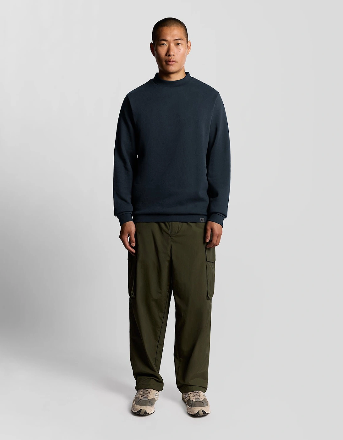 Half Raglan Sleeve Panneled Sweatshirt