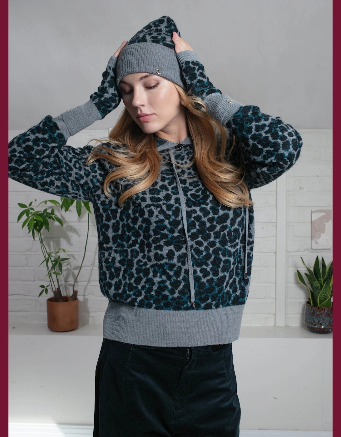 Darcy Leopard Fingerless Gloves - Blue Mix, 3 of 2