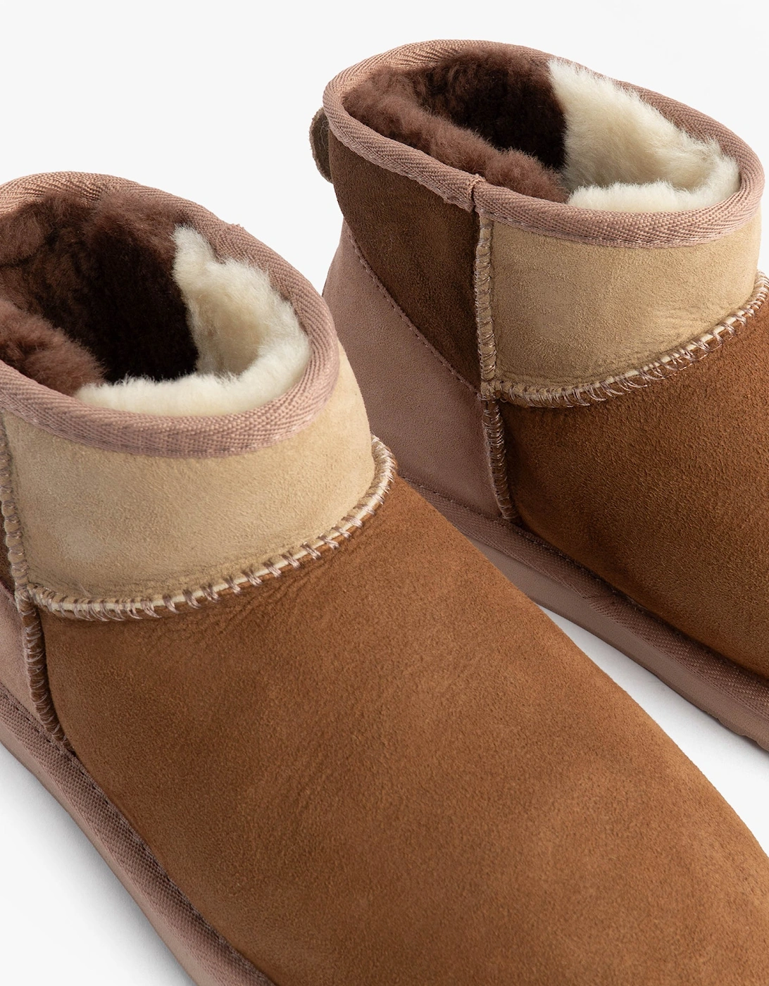 Australia STINGER MICRO PATCHWORK Womens Sheepskin Boot Chestnut