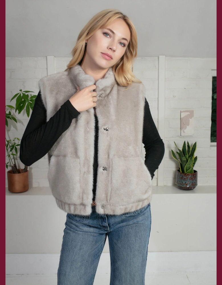 Isla Faux Fur Gilet in Grey