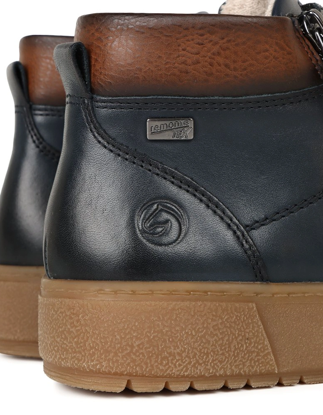Tapper Womens Ankle Boots