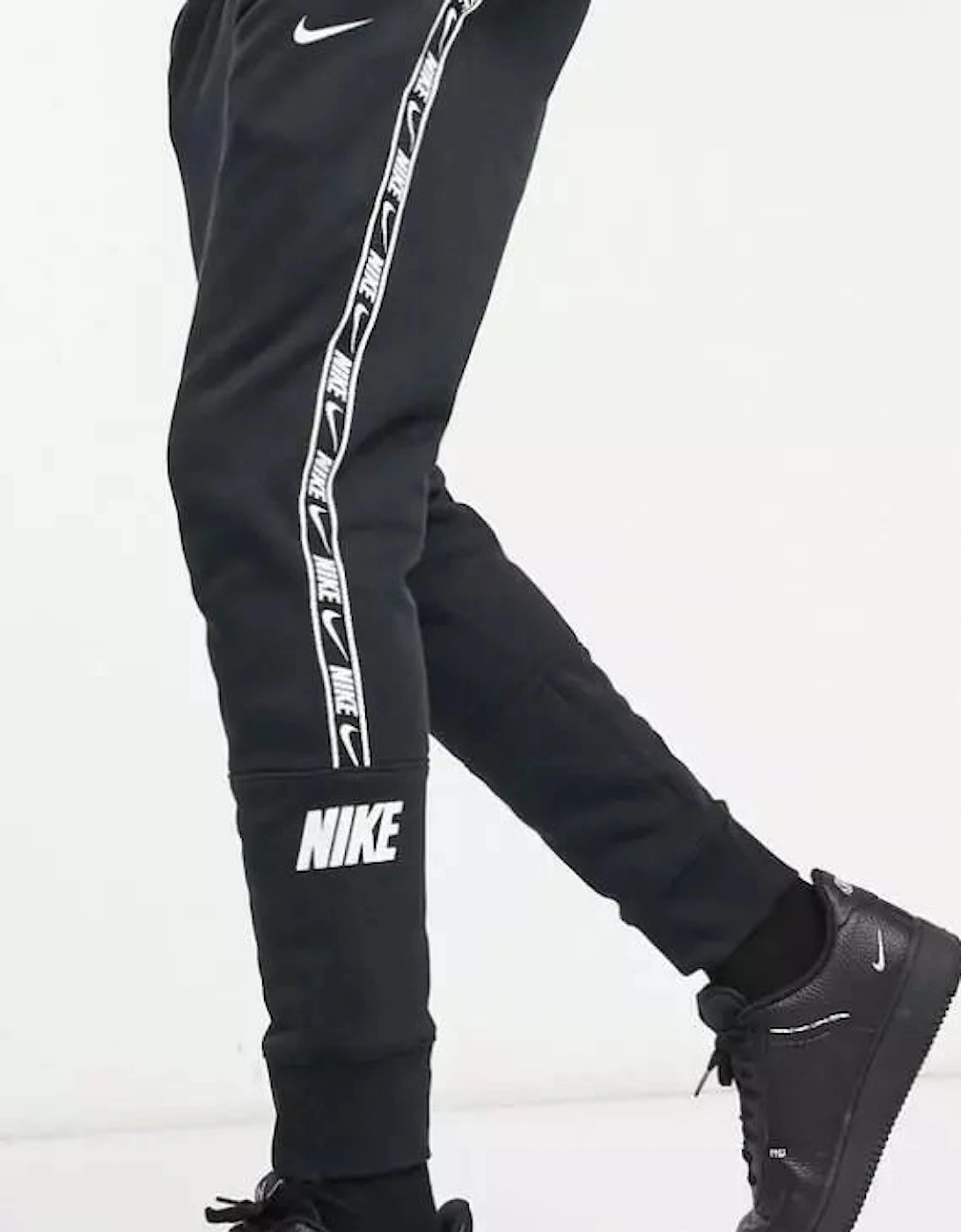 Men's Nike Tape Jogger Black - Size: 35/34/32