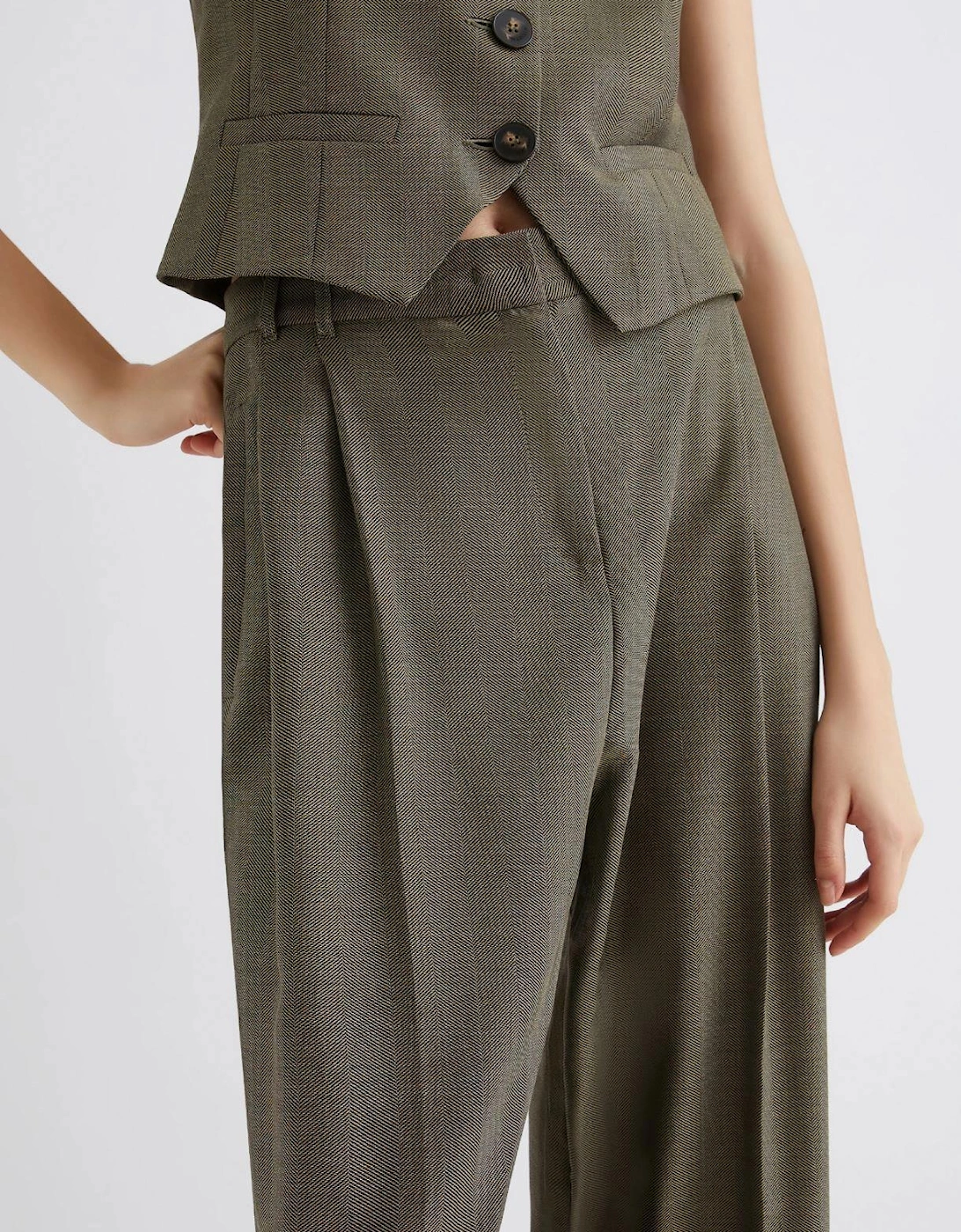  Hull  Trouser