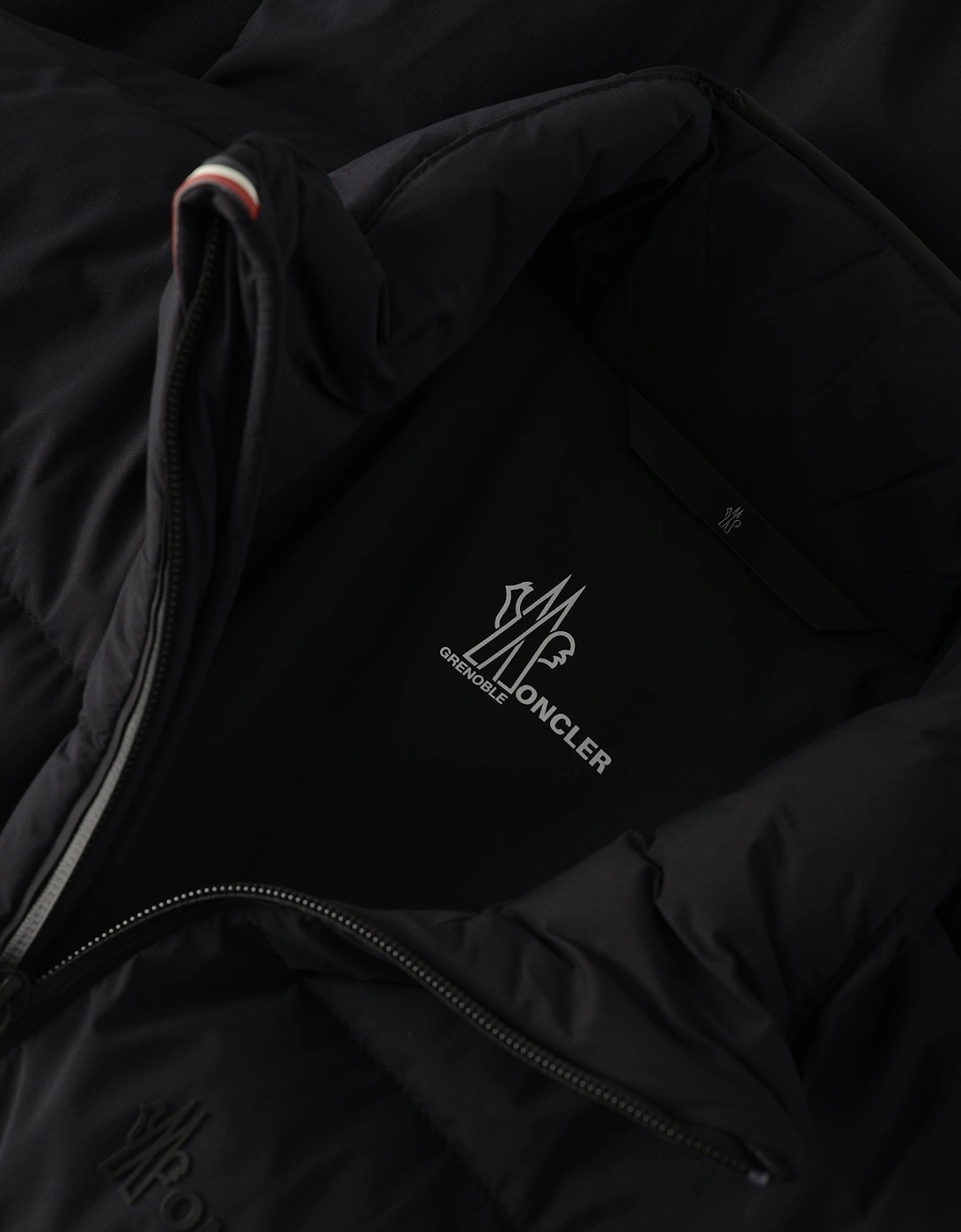 ARARIPE MID LAYER JACKET