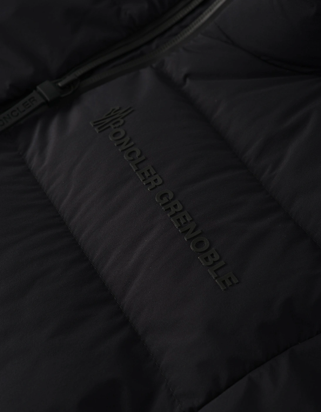 ARARIPE MID LAYER JACKET