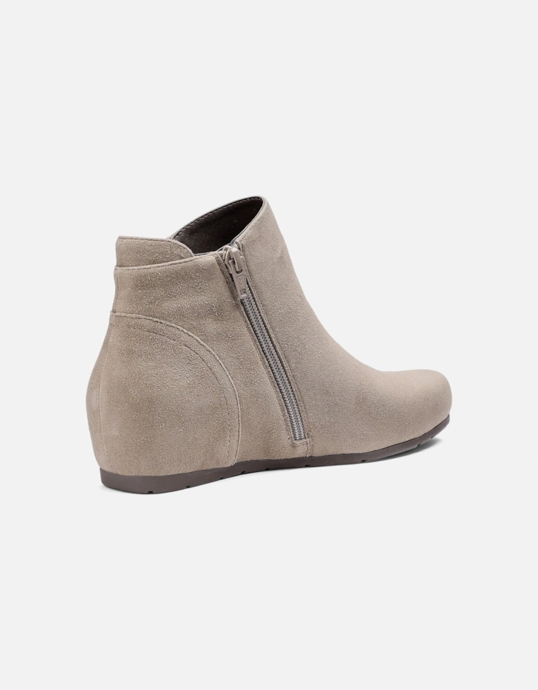 Avebury Wide Fit Ankle Boots
