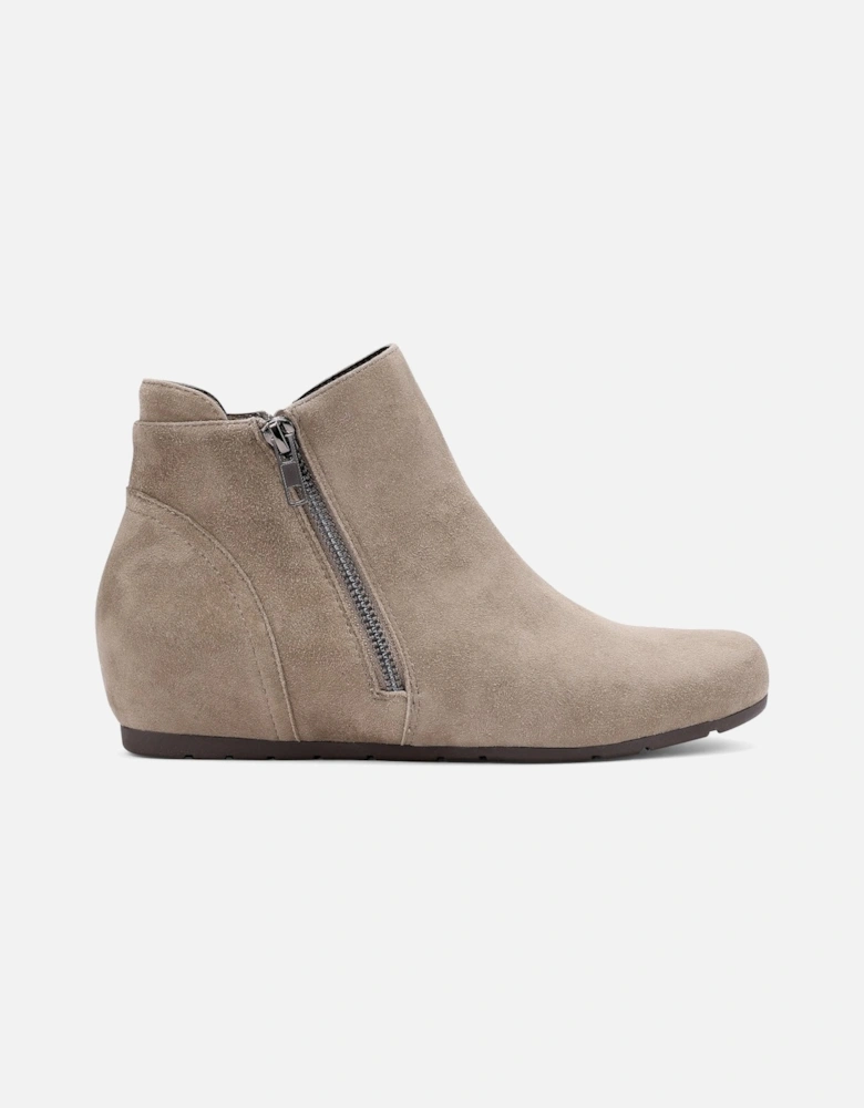 Avebury Wide Fit Ankle Boots