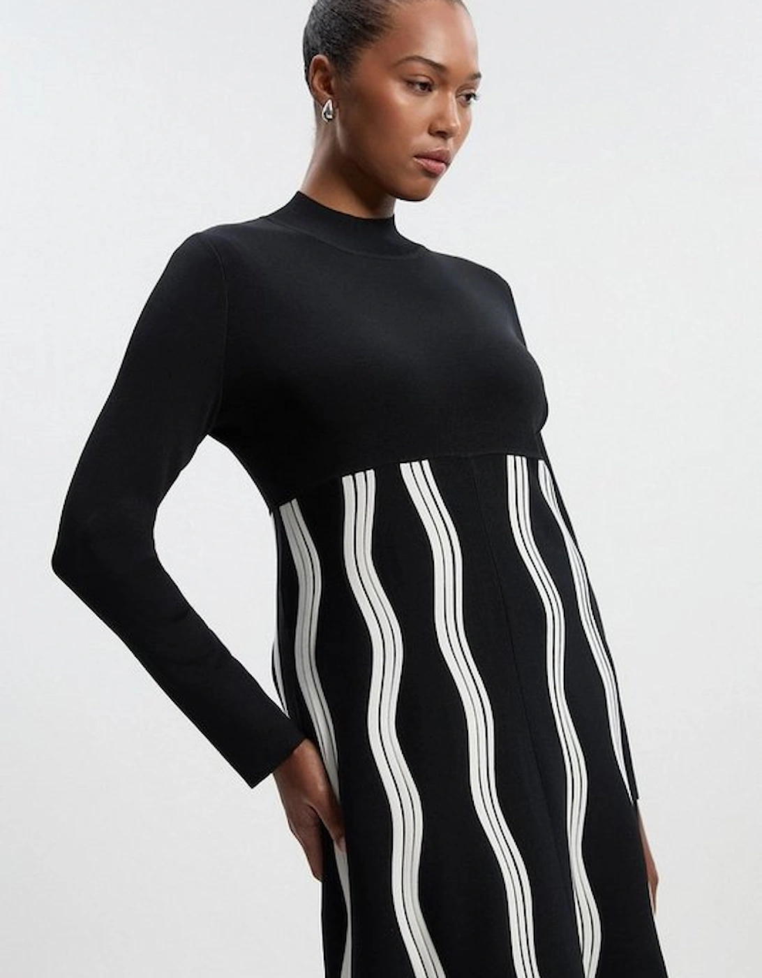 Plus Size Contrast Wave Knit A-Line Knitted Long Sleeve Dress