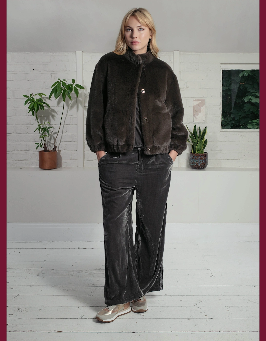 Aubrey Faux Fur Jacket In Khaki