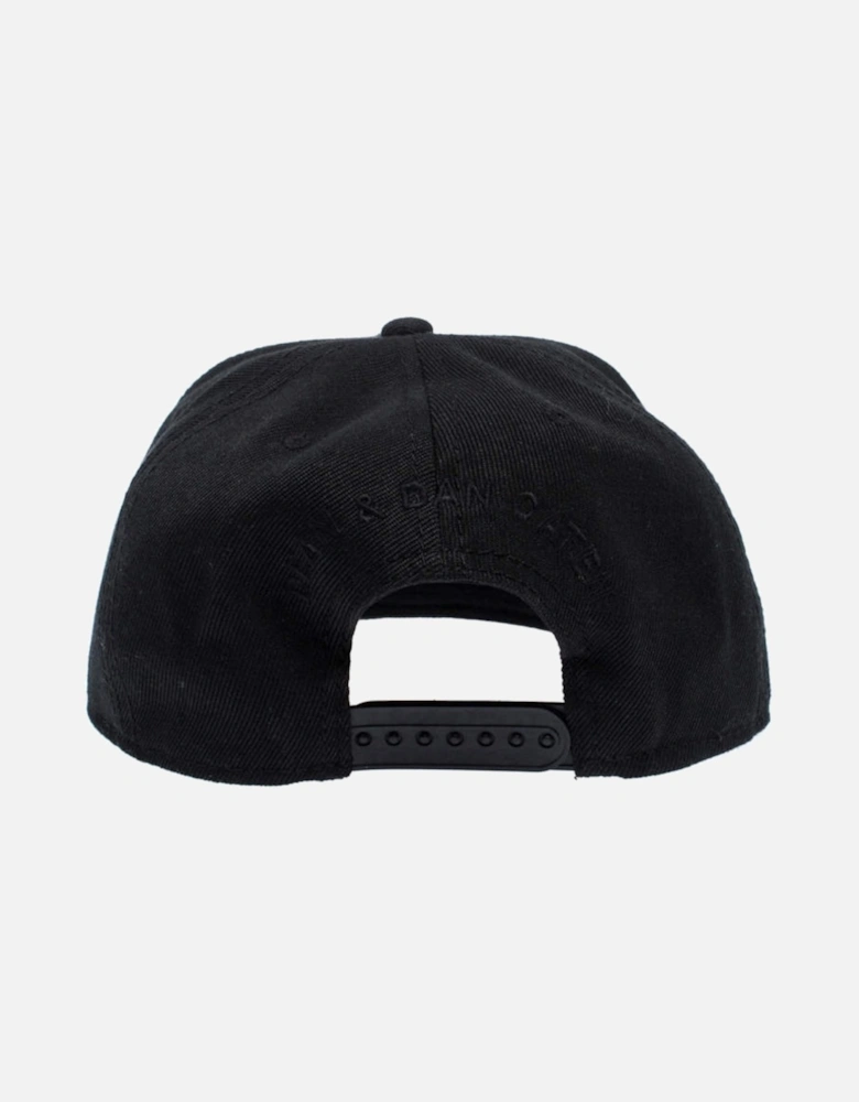 Monotone Embossed Logo Black Cap