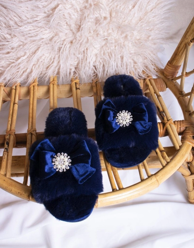 Anya in Navy