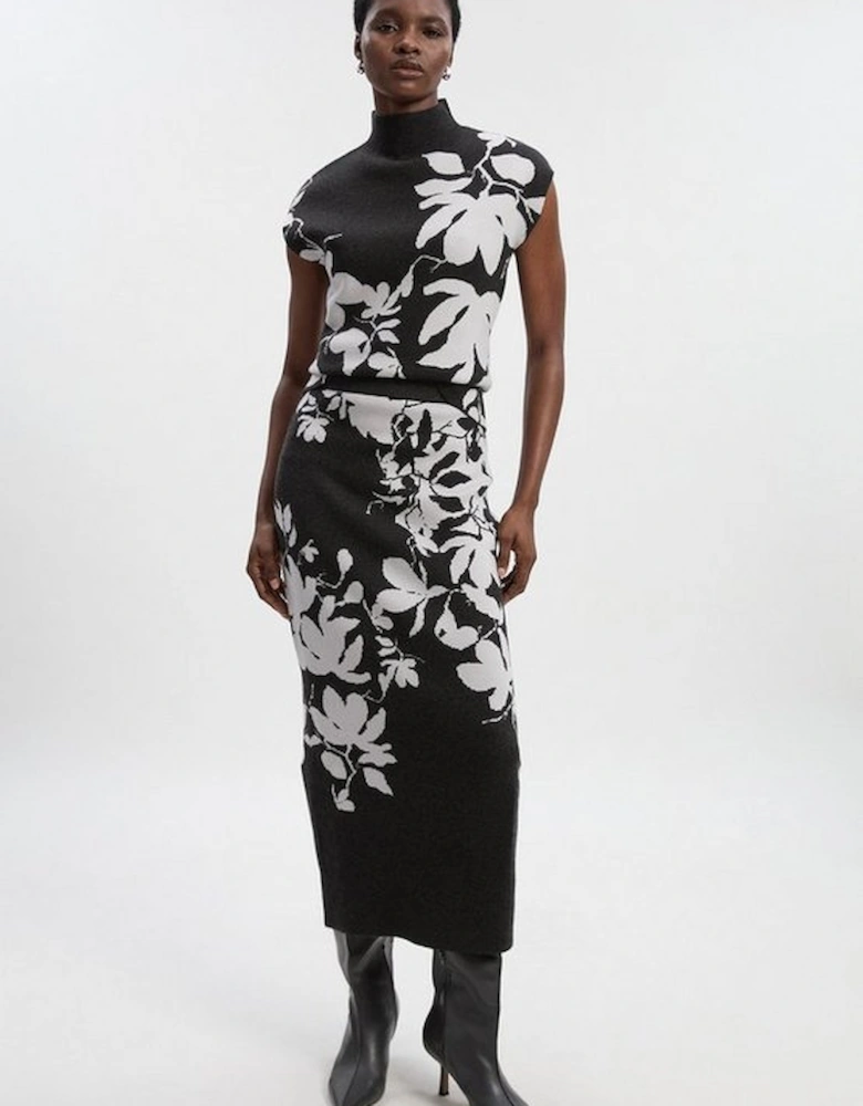 Jacquard Floral Knitted Skirt