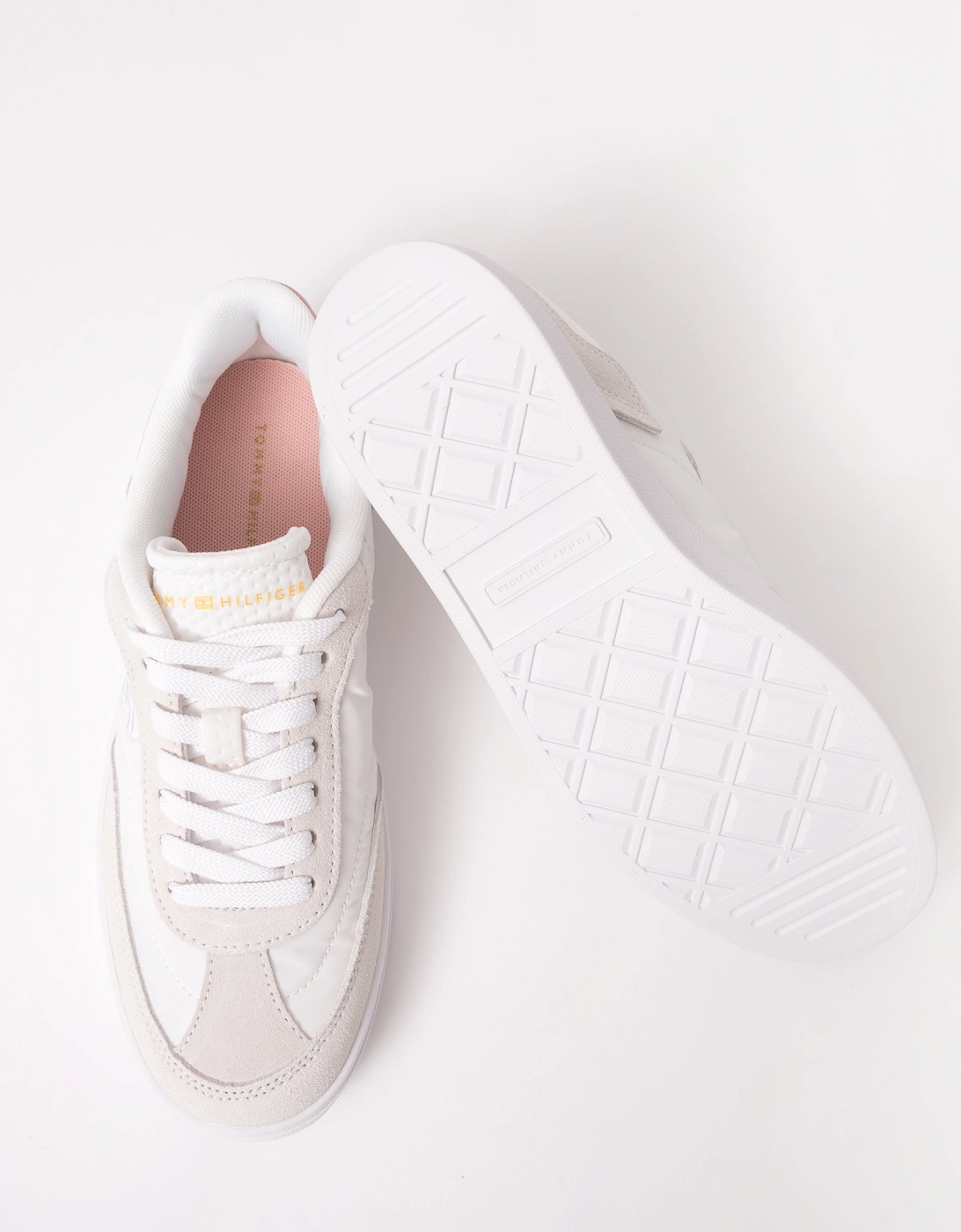 Womans Heritage Sneaker
