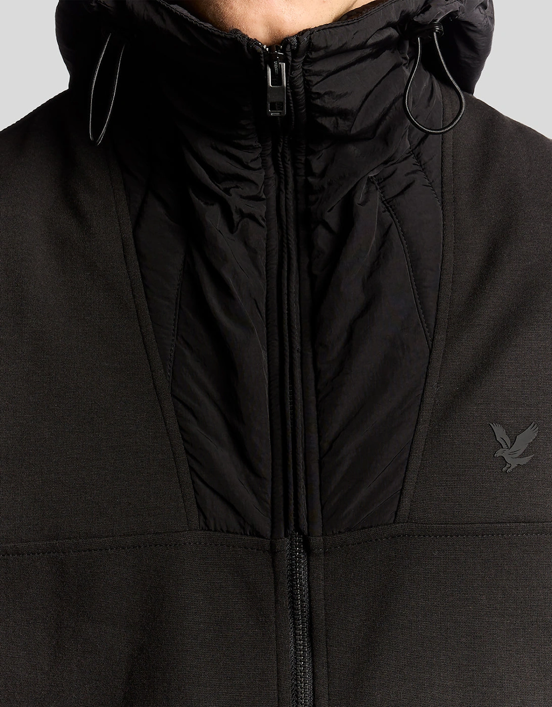 Lyle & Scott Panelled Hybrid Jacket - X002 Black Ice