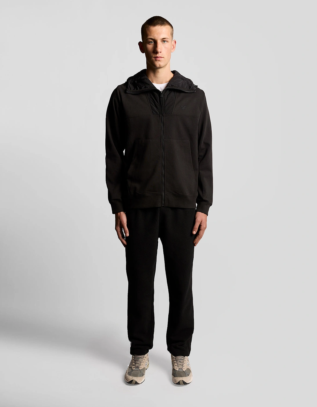 Lyle & Scott Panelled Hybrid Jacket - X002 Black Ice