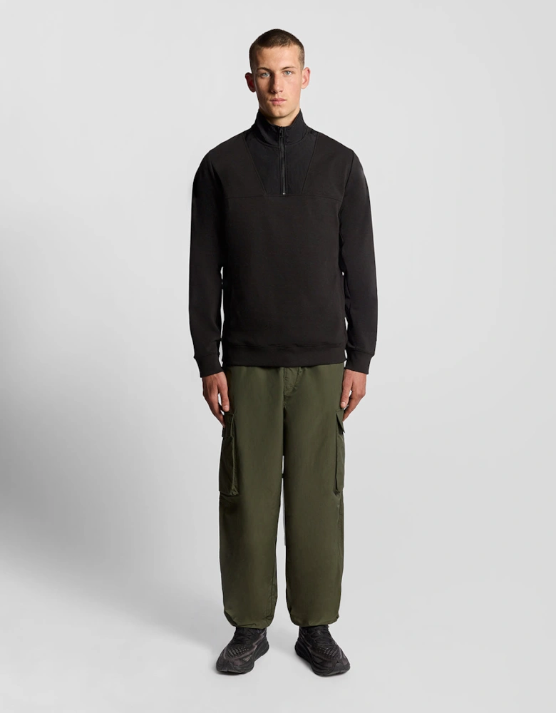 Lyle & Scott Panelled Hybrid Quarter Zip - X002 Black Ice