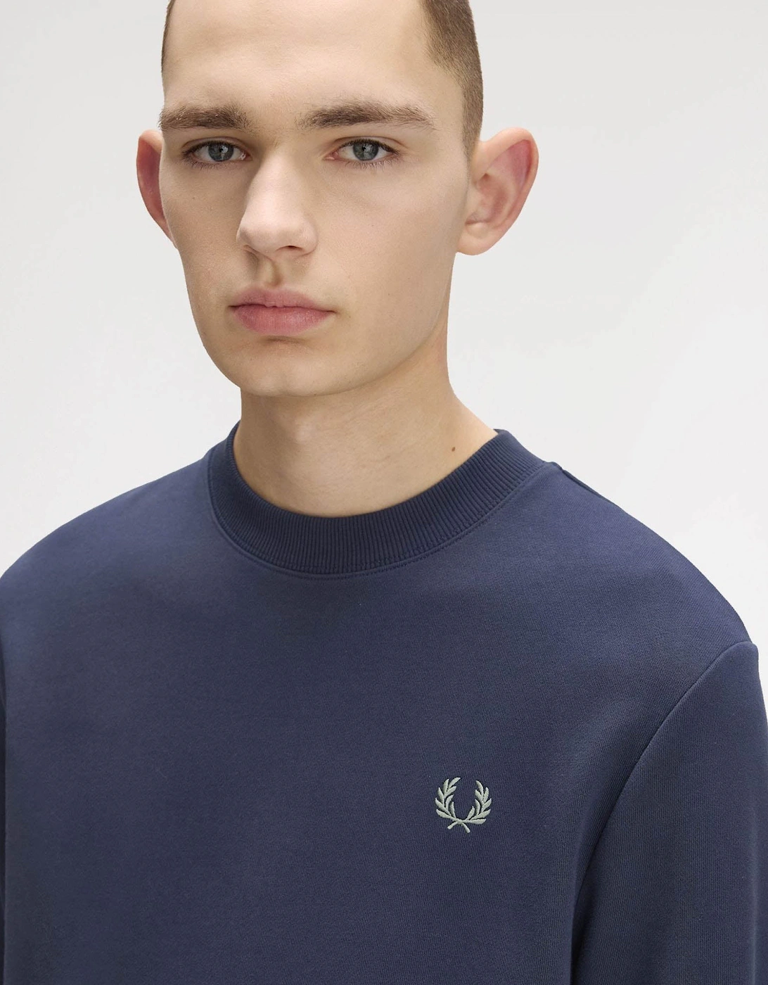 Mens Crew Neck Sweatshirt - Dark Airforce/Light Ice/Bayleaf Z47