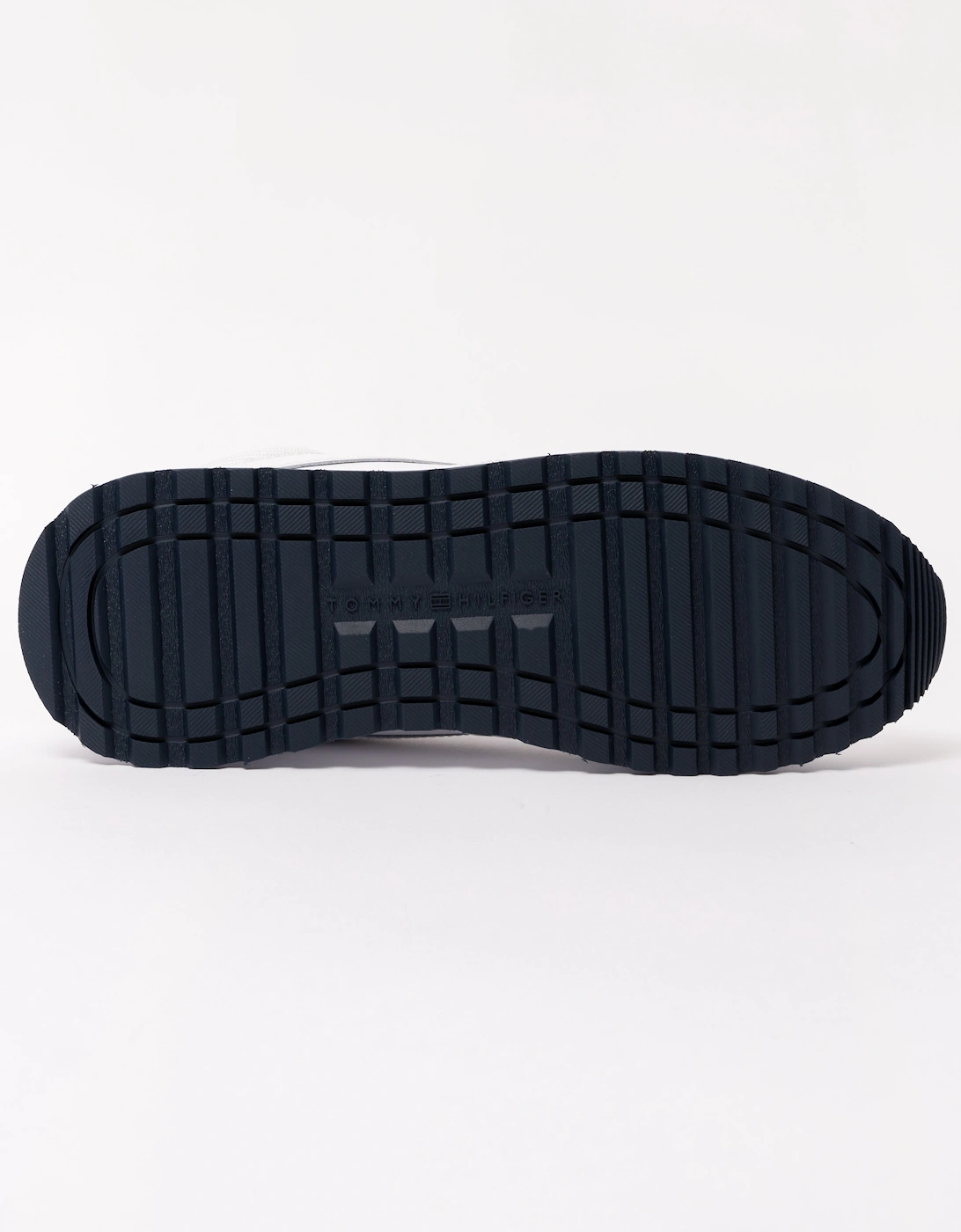 New Runner Essential Mens Trainer - White